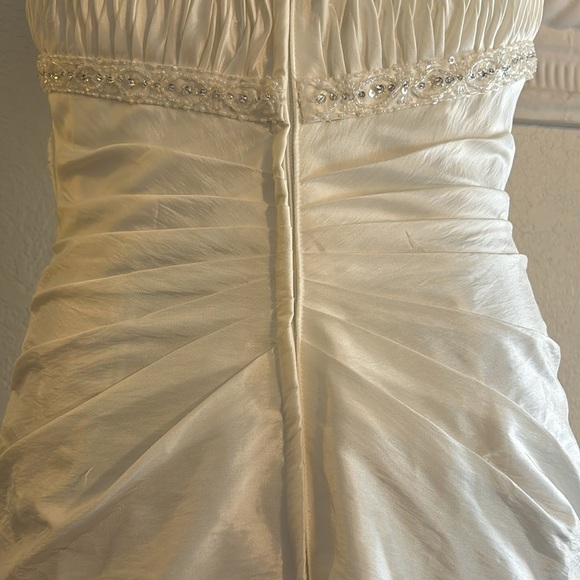 Beautiful Mori Lee wedding dress like new - Picture 7 of 7